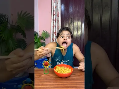 Tillu Eats Maggi with Chopsticks 🍜🥢 #shorts #comedy #funny #olidavines