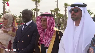 تحية العلم بالعيون في عيد العرش 