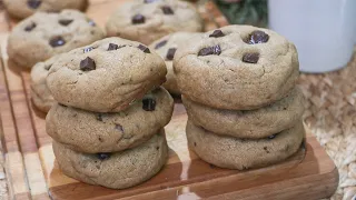 BISCOITO COM GOTAS DE CHOCOLATE | O FAMOSO COOKIE AMERICANO CROCANTE POR FORA E MACIO POR DENTRO