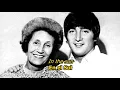 Julia - The Beatles (LYRICS/LETRA) [Original]