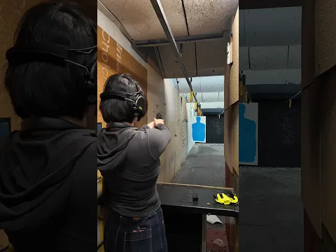 My First Time Shooting a Gun in America 🔫 #lifeinusa