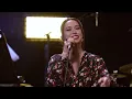 Tuğba Yurt - Eylül Akşamı (Akustik Canlı Performans)