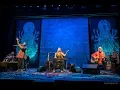Download Lagu Deva Premal \u0026 Miten with Manose - Om Triambakam