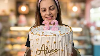 VAMOS DECORAR UM BOLO E APRENDER ALGUMAS DICAS IMPORTANTE PARA UMA DECORAÇÃO SIMPLES E PERFEITA