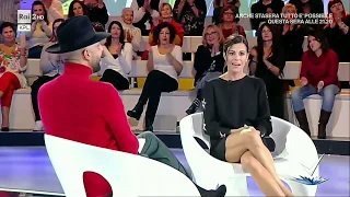 bianca guaccero gambe accavallate mix