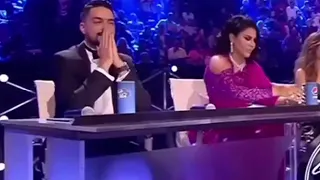 أغنيه شيرين قلبي شافو نط فجأه من مكانو وقام بايسني  أغنيه شيرين قلبي شافو نط فجأه من مكانو وقام بايسني
