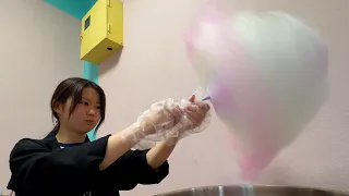 Japanese High School Girl (18) Makes Harajuku Style Cotton Candy