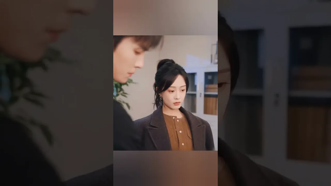 She sneaked into the CEO's elevator only to discover that the new CEO was her secret husband 😱❤️ ... poster