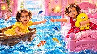 ماريا الكيوت تنقذ توأمتها سوسو و كوكي العجيب من البحر !!! THE FLOOR IS WATER
