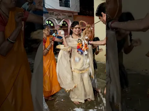 कन्नु ने फोड़ी मटकी 😍🪈🦚 | Aarti sahu | #ytshorts #krishna #shorts #trending #janmashtami