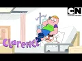 Download Lagu Visitando a Belson en el hospital | Clarence LA | Cartoon Network