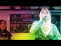 Tak sedalam ini..