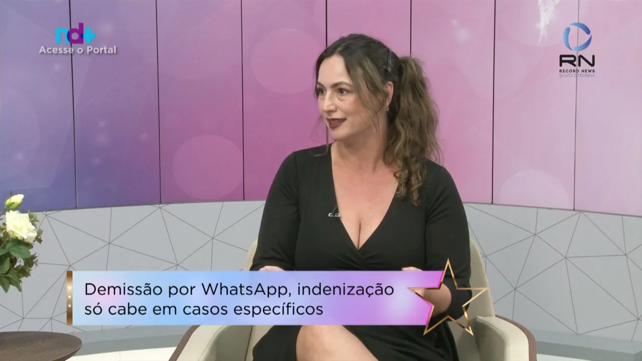 Demissão por WhatsApp, indenização só cabe em casos específicos