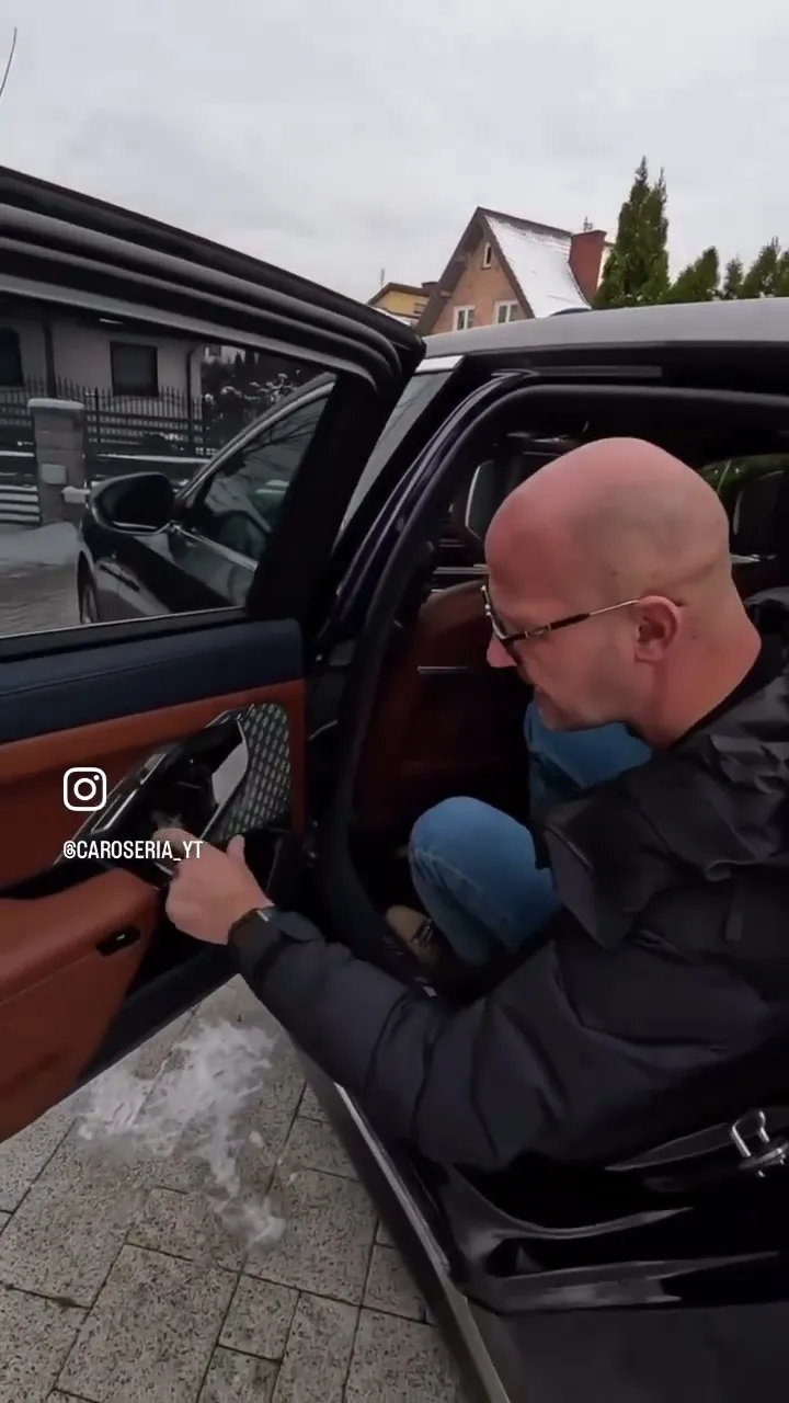 BMW i7 w kilku punktach ⚡️ Cały test już na kanale! #caroseria #bmw #ecaroseria #shorts #bmwi7