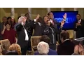 Lagu SINACH: PASTOR BENNY HINN'S STUDIO CALIFORNIA