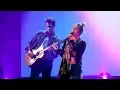 Download Lagu Miley Cyrus \u0026 Mark Ronson Perform 'Nothing Breaks Like a Heart'
