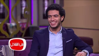 معكم منى الشاذلي شاهد صور الكابتن عمرجابر وهو طفل مع والدة 