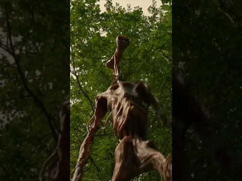 Climbing a tree to escape from Siren Head #horror