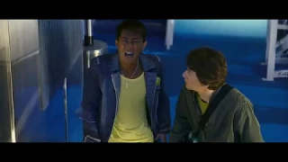 rob b hood action scene 