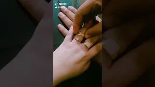 احساس حلو انك تجوز حد بتحبه ولما الدبله تتنقل من الايد اليمين للشمال احساس احلى واجمل فالحب  احساس حلو انك تجوز حد بتحبه ولما الدبله تتنقل من الايد اليمين للشمال احساس احلى واجمل فالحب