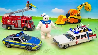 Paw Patrol is pulling off new stunts in Monster Truck! A ghost is attacking the city!