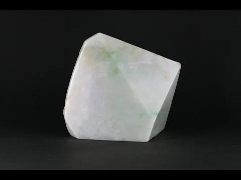 ミャンマー産 翡翠 原石 磨き 330g｜天然石 原石 通販 キラリ石