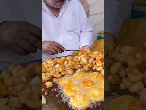Delhi Ka Famous High Cholesterol Se Bharpur But Very Very tasty  Aloo Chaat | #aloochaat #shorts