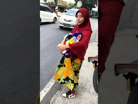 Emaknya cantik ini mah