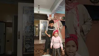لما ابوك يشرب البيبسي بتاعك ويلبسه في صاحبك  لما ابوك يشرب البيبسي بتاعك ويلبسه في صاحبك