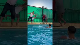 نتعلم الدبكة بالمسبح ماريا الحاج 