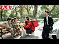 Download Lagu 宴會上總裁嫌棄外賣妹撿剩食，卻沒想到她偷偷打包餵給流浪兒童！總裁鐵心瞬間融化，當場跪地求婚！#短劇 #爽劇 #甜劇 #愛情劇 #drama #总裁