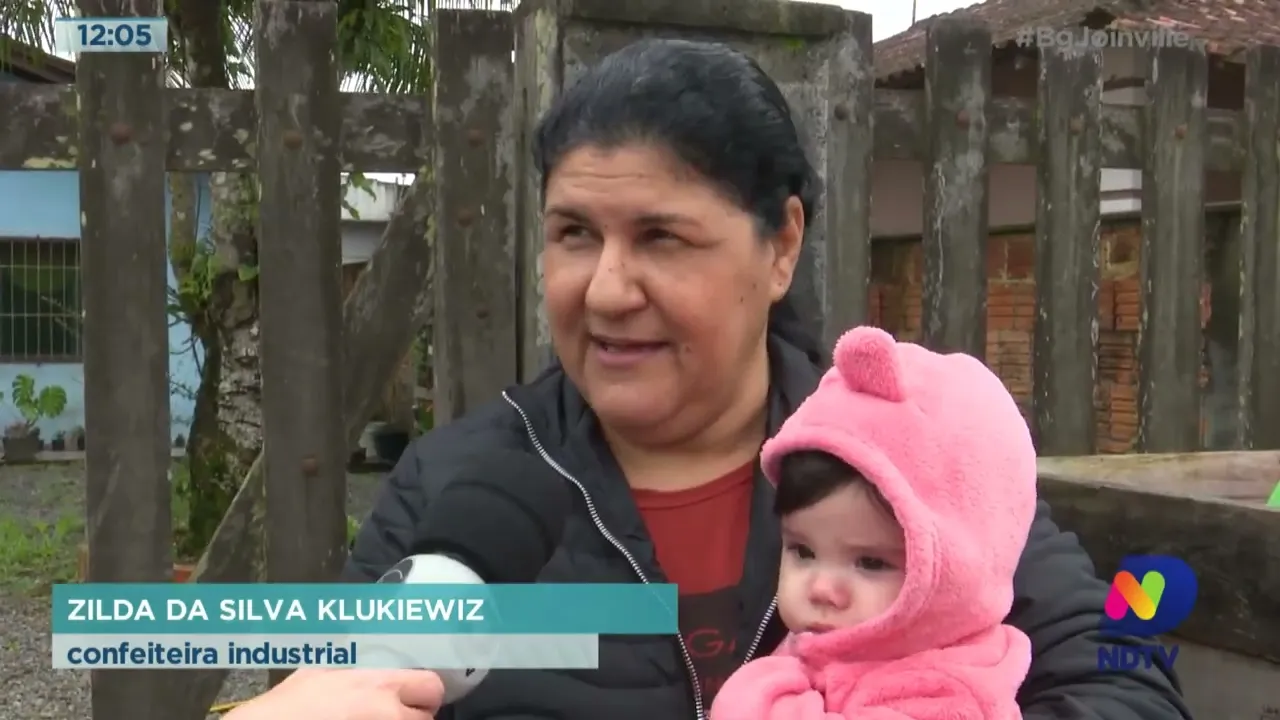 Me Chama Que Eu Vou: terreno com mato virou criadouro de animais peçonhentos e mosquito da dengue