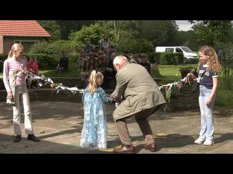 Opening groene schoolplein A Baron van Dedem