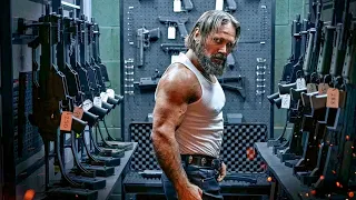 العصابه فكرينه راجل عجوز وغلبان ميعرفوش انه اخطر قاتل مأجور وهينيمهم كلهم ملخص فيلم 