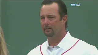 Fans mourning the loss of Tim Wakefield