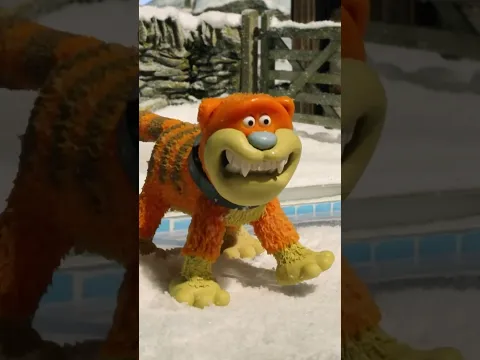 It's Freezing Outside ❄️☃️ | Shaun the Sheep #shorts