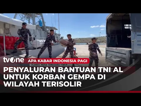 KRI Hiu 634 Bawa Bantuan ke Lokasi Bencana Terisolir