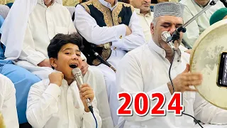 مديح طه سعيد القادري مع ابيه يالتنشدوني كحيل بكتفه شامه 