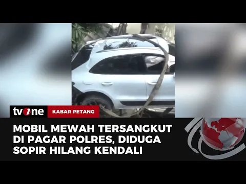 Mobil Porsche Mewah Tabrak Tembok Samapta Polrestabes Medan