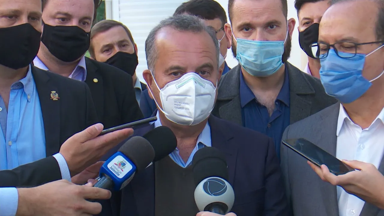 Visita: Ministro do desenvolvimento regional recebe pedidos para obras em Joinville