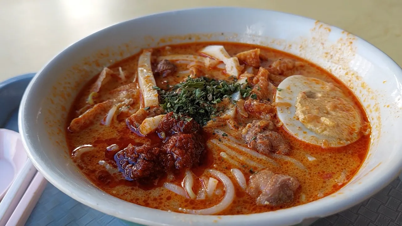 Havelock Road Cooked Food Centre. Guang Fa Laksa.