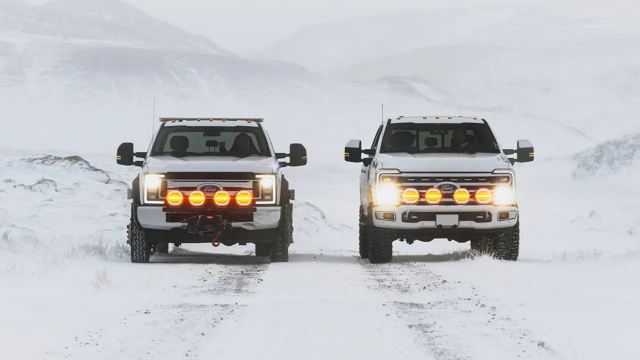 Video: OZZ XR2 P9” Arctic Edition wit (10-35V)