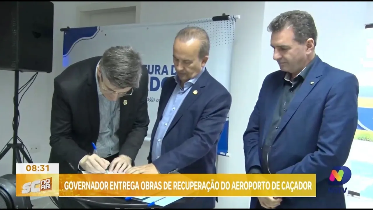 Governador Jorginho Mello celebra a nova pista do aeroporto de Caçador