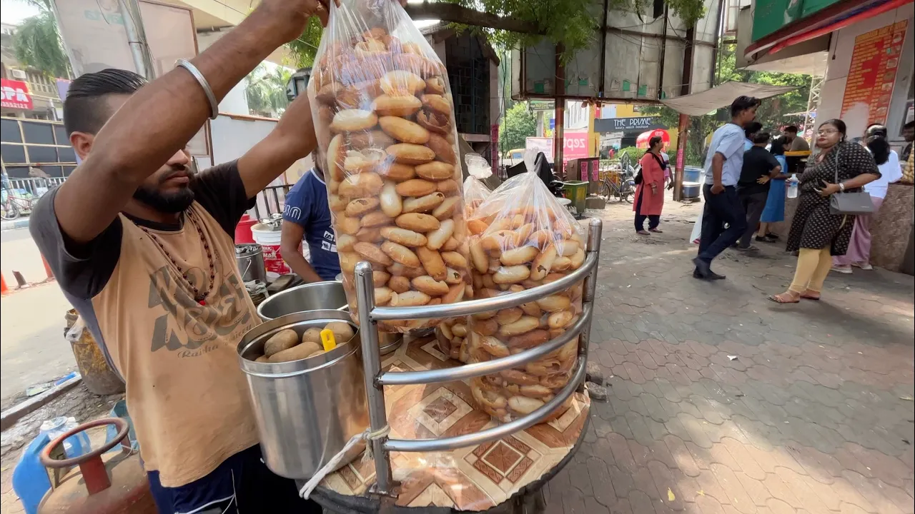 Tiny Little Stall Serving Kolkata Style Pani Puri   Indian Street Food