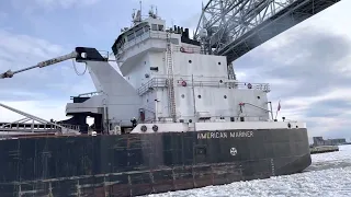American Mariner Lake Freighter in ICE - Duluth MN