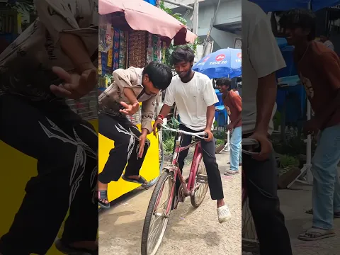 Dhoka prank 😂😂😃😃😃 #shortsfeed #publicreactin #funny #video #subscribe #memes #prank #comedy #explore