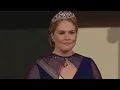 Download Lagu Wow! Tiara’s en baljurken op paleis in Amsterdam - Máxima, Amalia, Letizia, Beatrix, Margriet