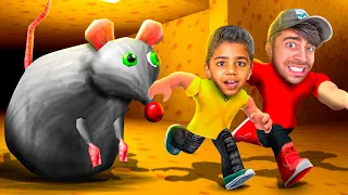 الهروب من الفأر العملاق مع حمودي ROBLOX 