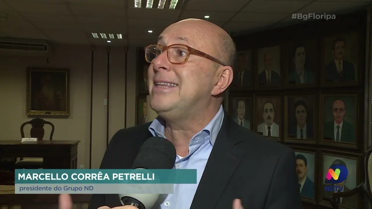 Festa do Divino Espírito Santo: solenidade homeganeia recorte da cultura manezinha