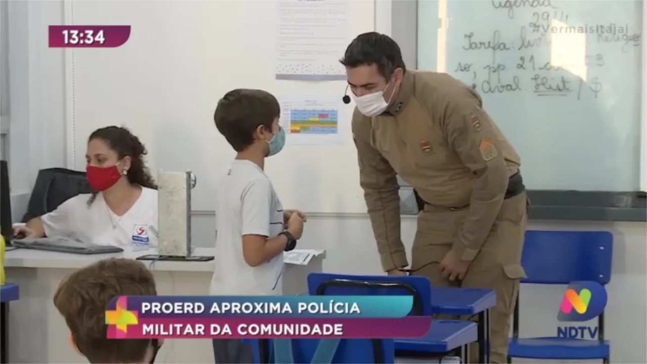 Proerd aproxima Polícia Militar da comunidade